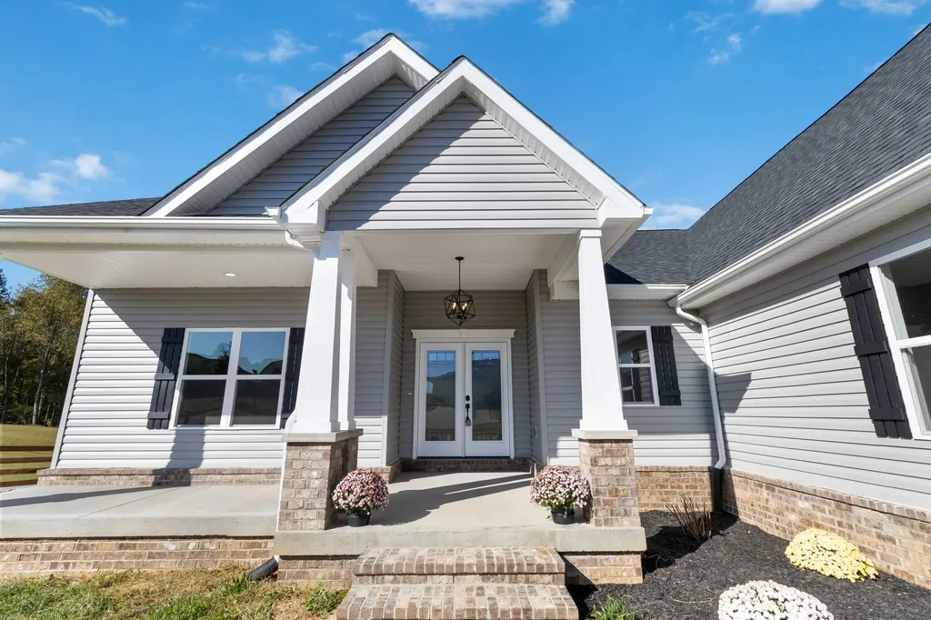 108 Patriot Drive Science Hill KY 42553