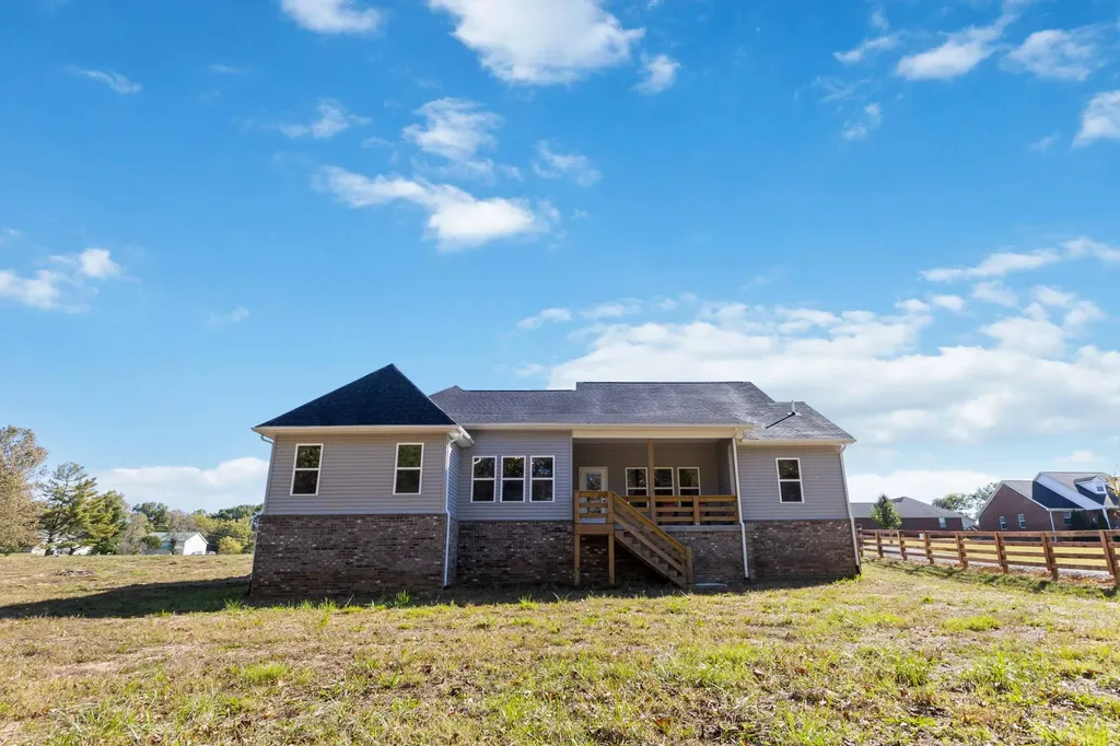 108 Patriot Drive Science Hill KY 42553