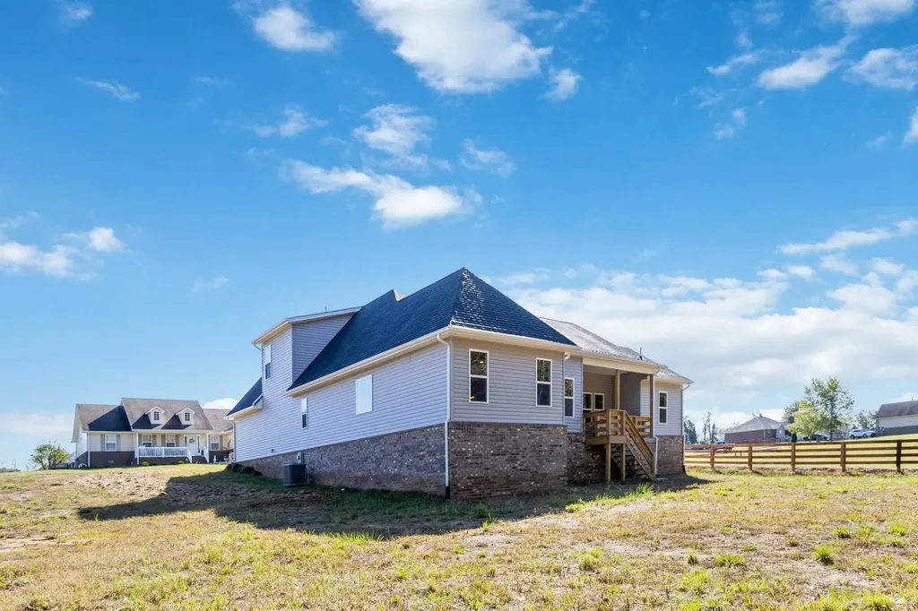 108 Patriot Drive Science Hill KY 42553