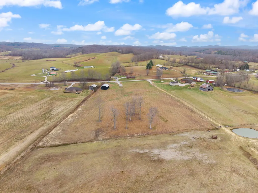 9999 E Laurel Road London KY 40741