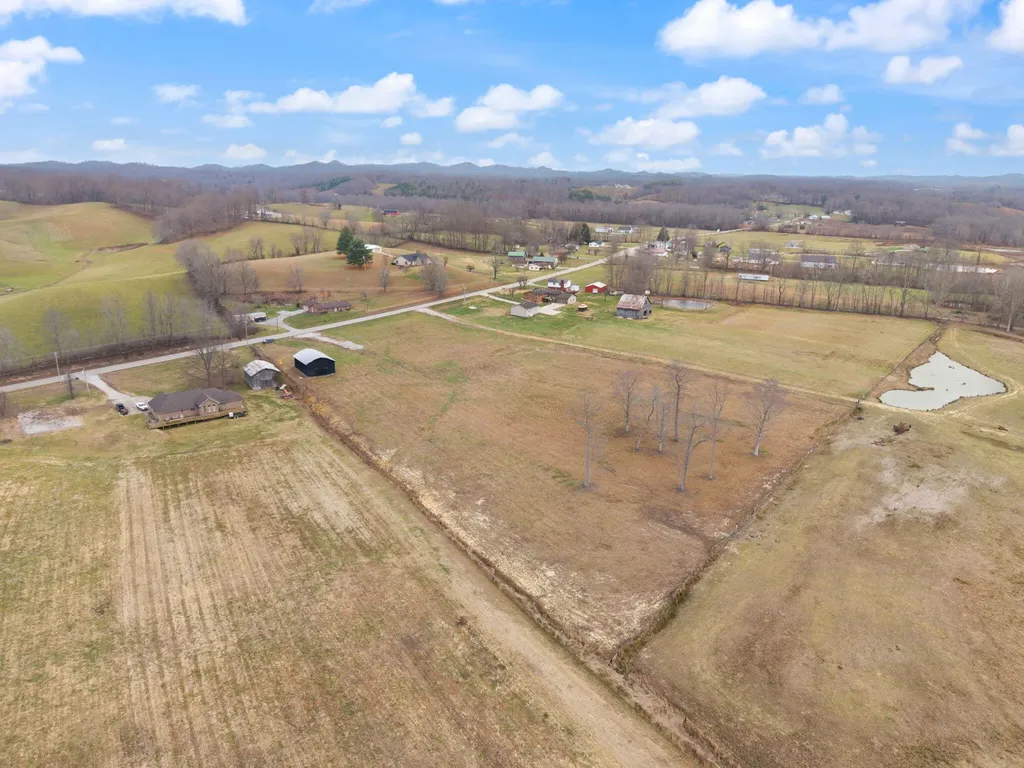 9999 E Laurel Road London KY 40741
