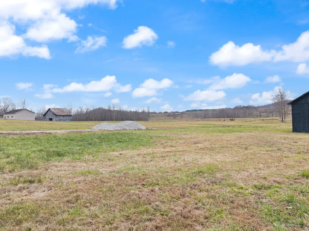 9999 E Laurel Road London KY 40741