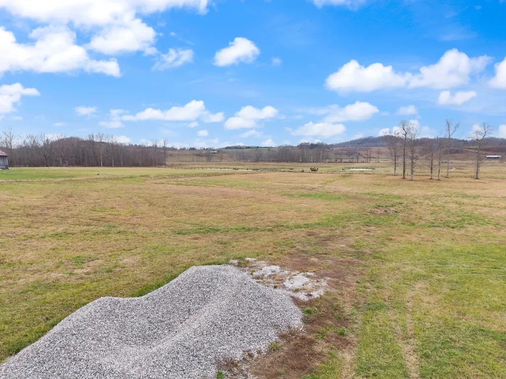 9999 E Laurel Road London KY 40741