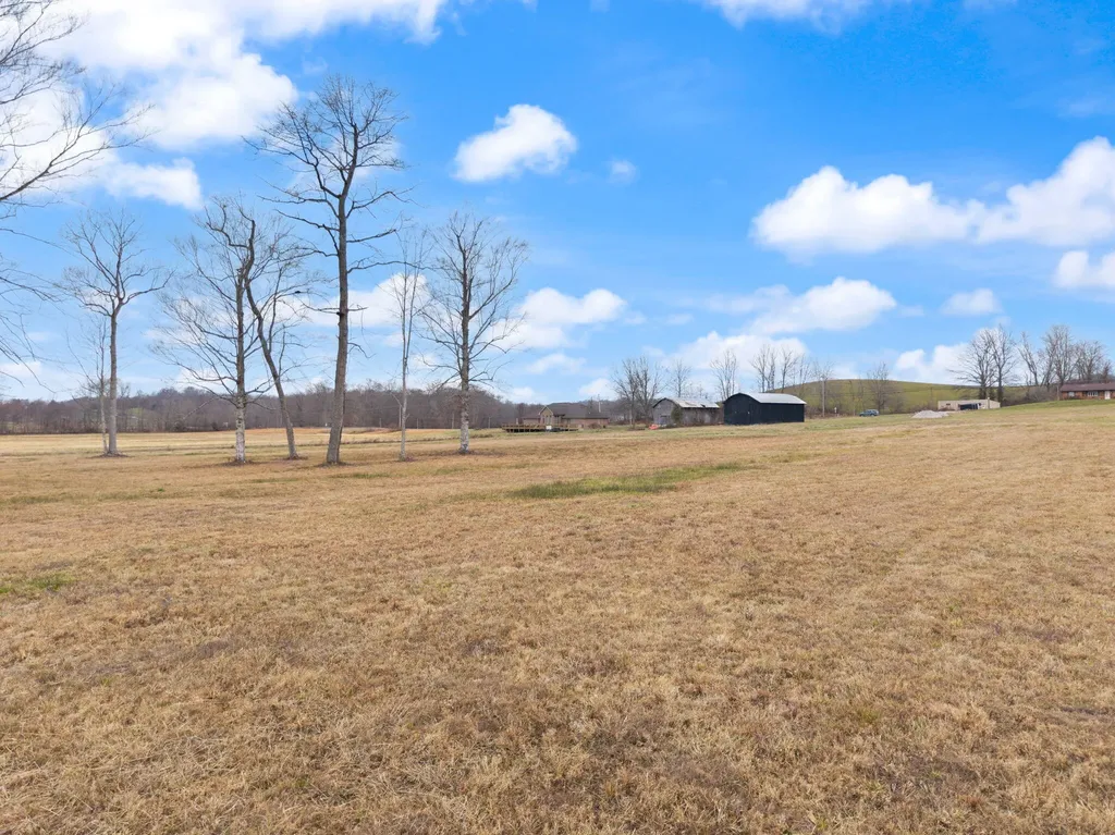 9999 E Laurel Road London KY 40741