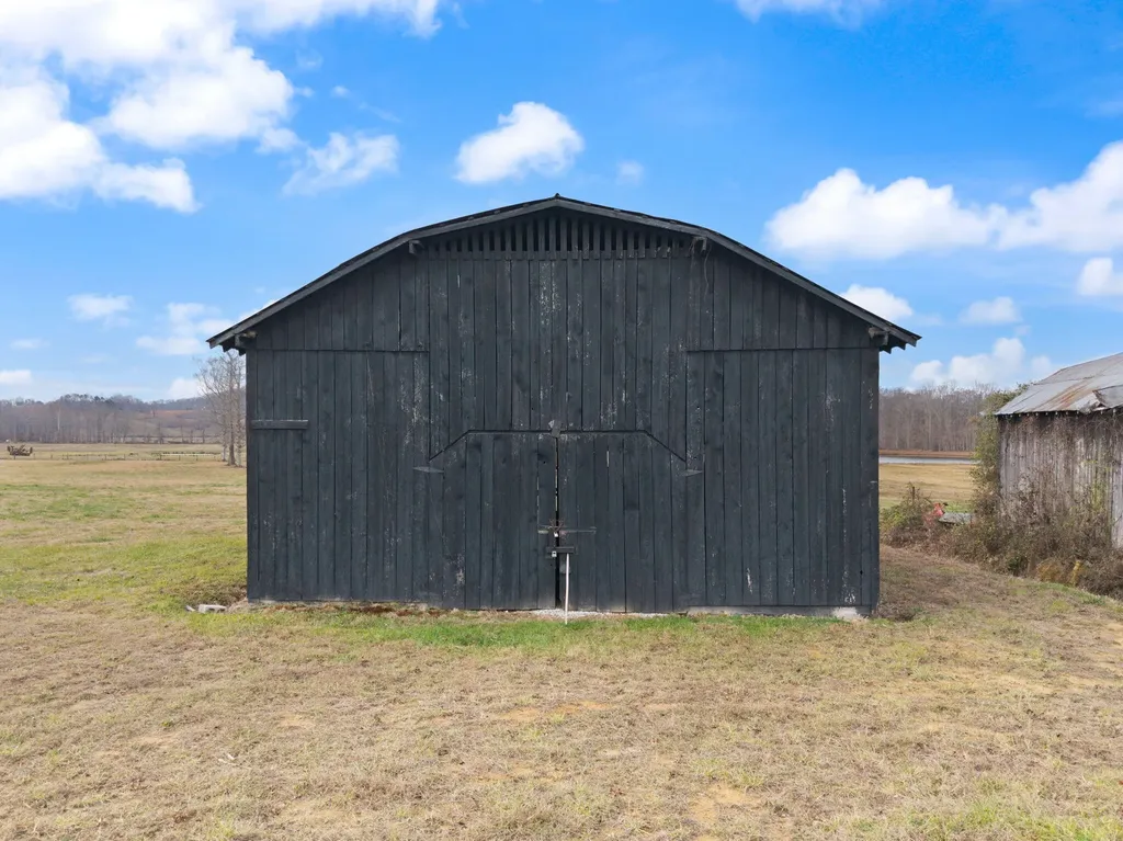 9999 E Laurel Road London KY 40741