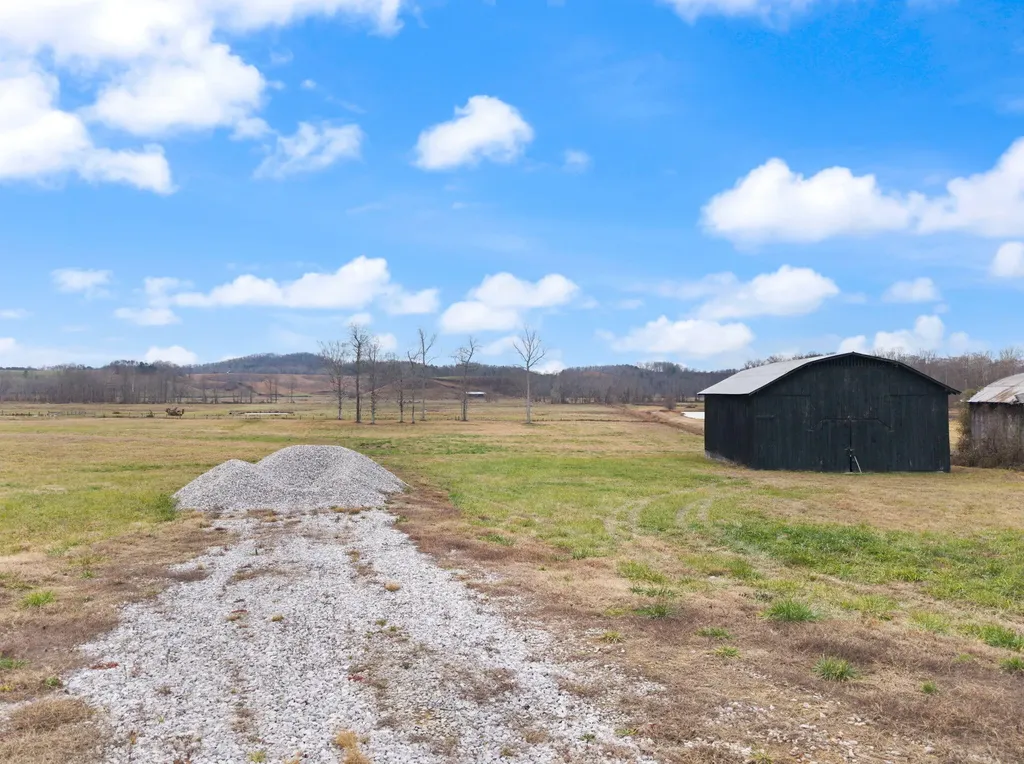 9999 E Laurel Road London KY 40741