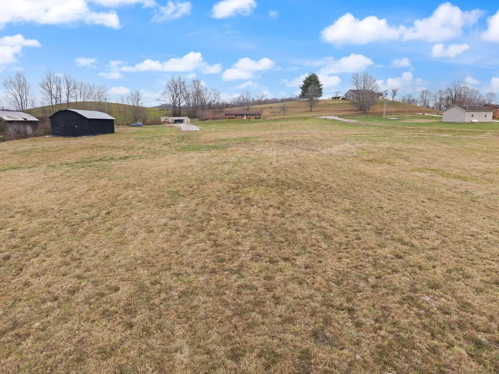 9999 E Laurel Road London KY 40741