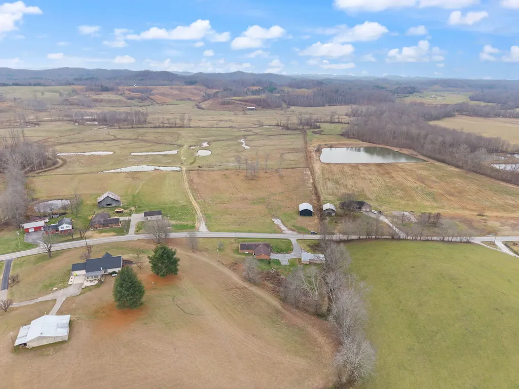 9999 E Laurel Road London KY 40741