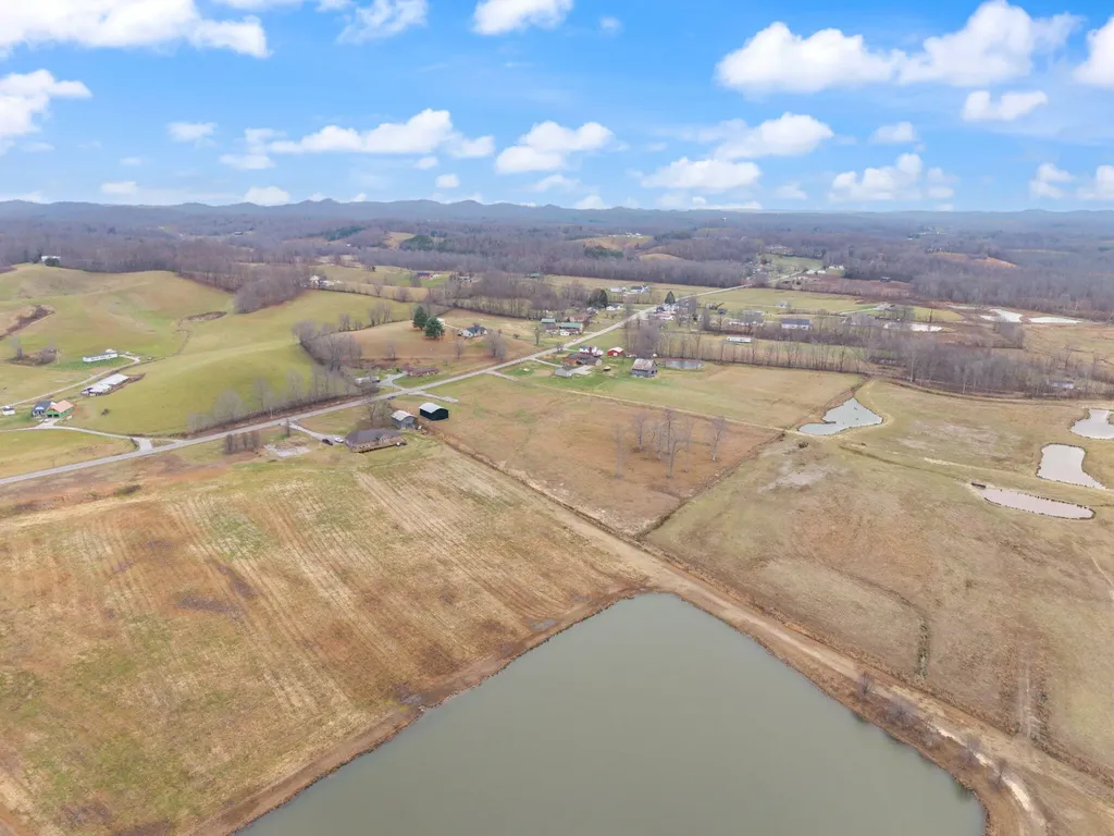 9999 E Laurel Road London KY 40741