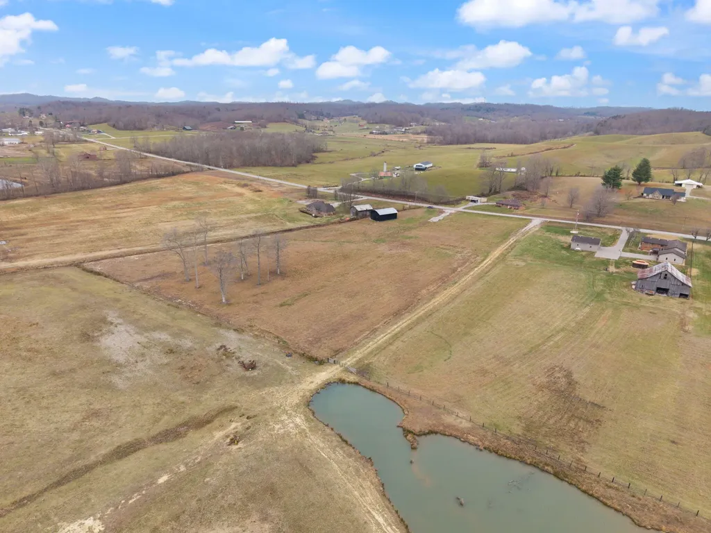 9999 E Laurel Road London KY 40741