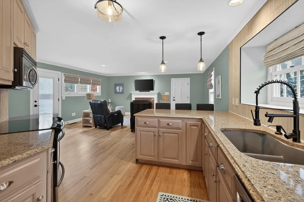 1105 Taborlake Drive Lexington KY 40502