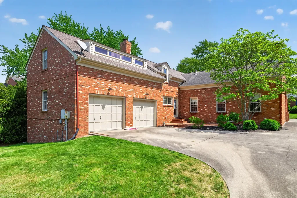 1105 Taborlake Drive Lexington KY 40502
