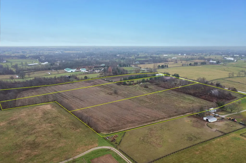 7390 Russell Cave Road Lexington KY 40511
