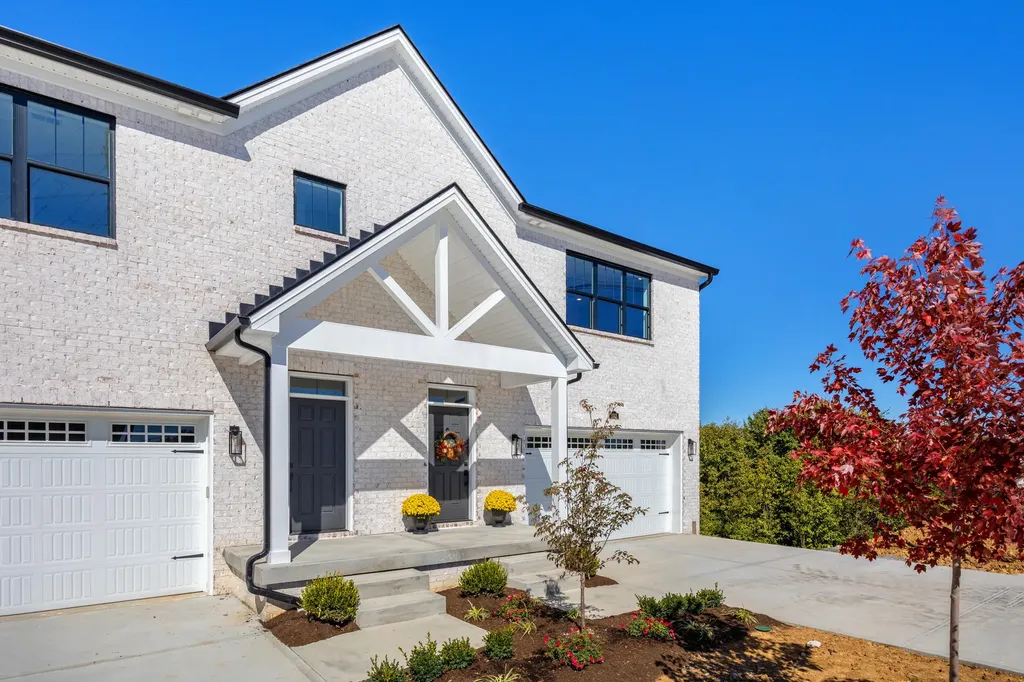 1003 Lauderdale Drive Nicholasville KY 40356