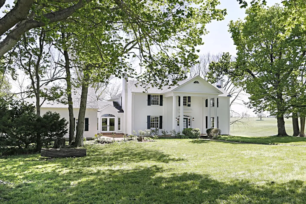 2600 Paynes Mill Road Versailles KY 40383