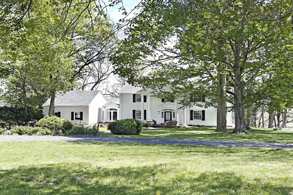 2600 Paynes Mill Road Versailles KY 40383