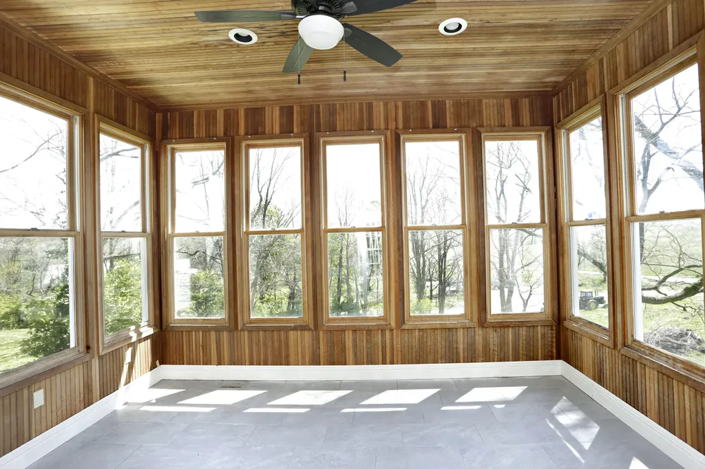 2600 Paynes Mill Road Versailles KY 40383