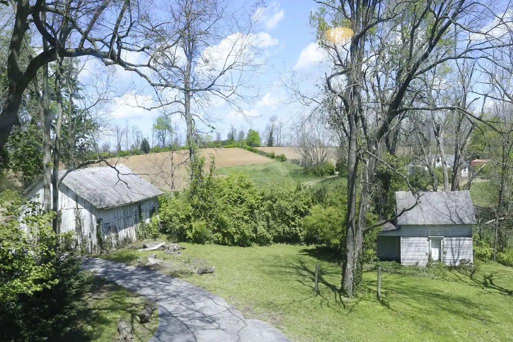 2600 Paynes Mill Road Versailles KY 40383