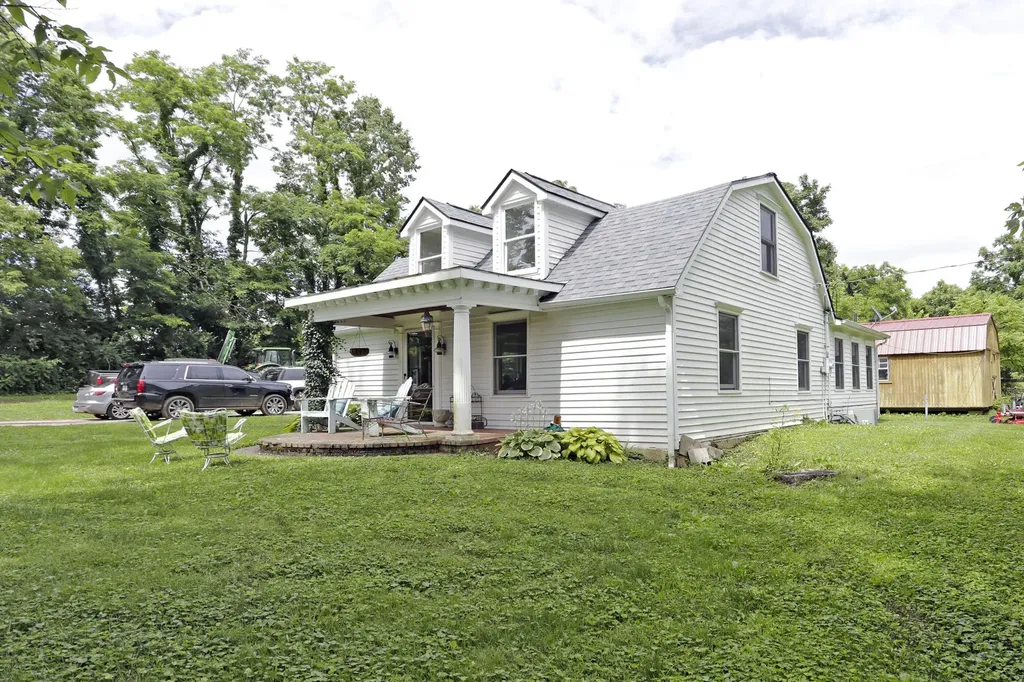 2600 Paynes Mill Road Versailles KY 40383