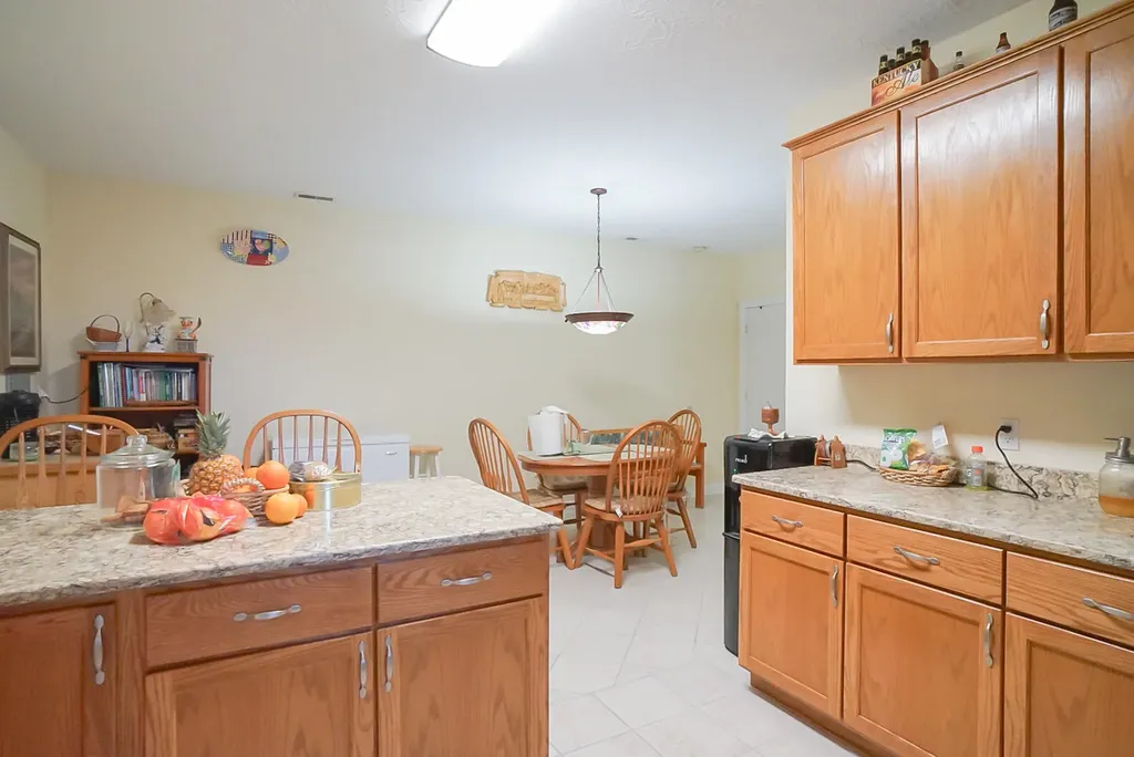 3268 Highway 635 Science Hill KY 42553