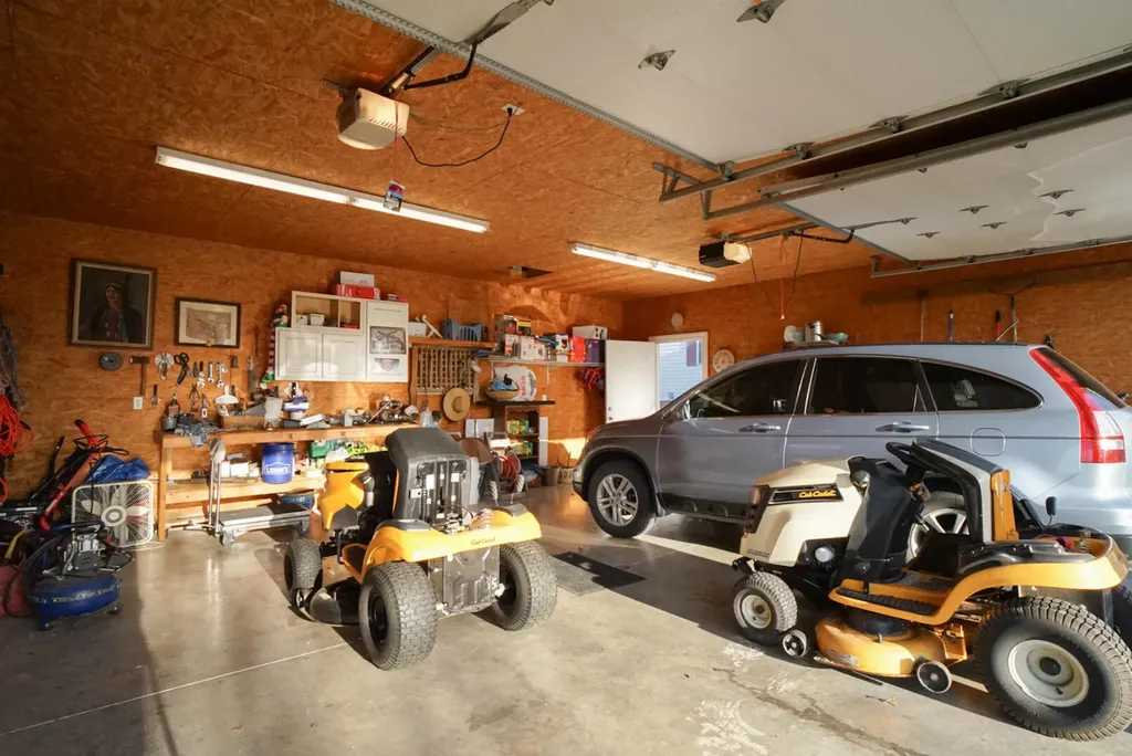 3268 Highway 635 Science Hill KY 42553