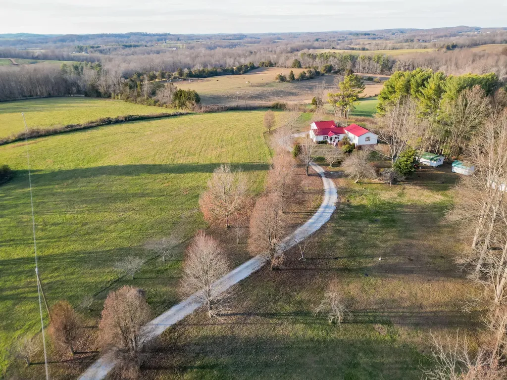 3268 Highway 635 Science Hill KY 42553