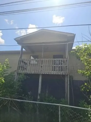 106 Sergent Street Evarts KY 40828