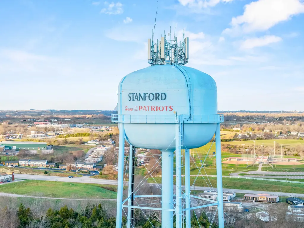 904 E Main Street Stanford KY 40484