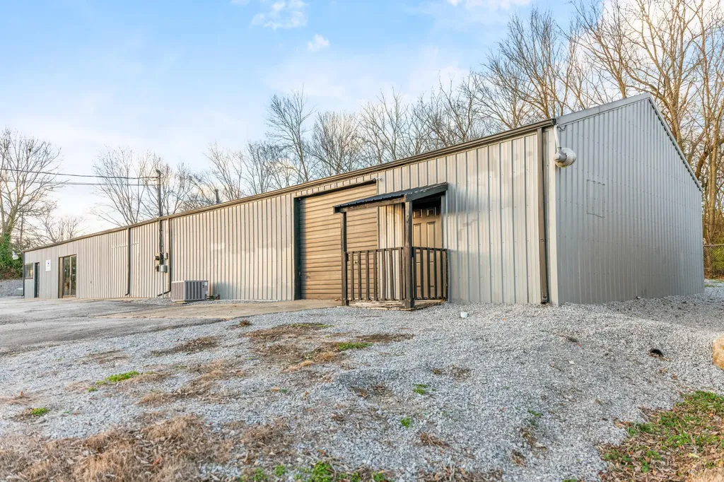 904 E Main Street Stanford KY 40484