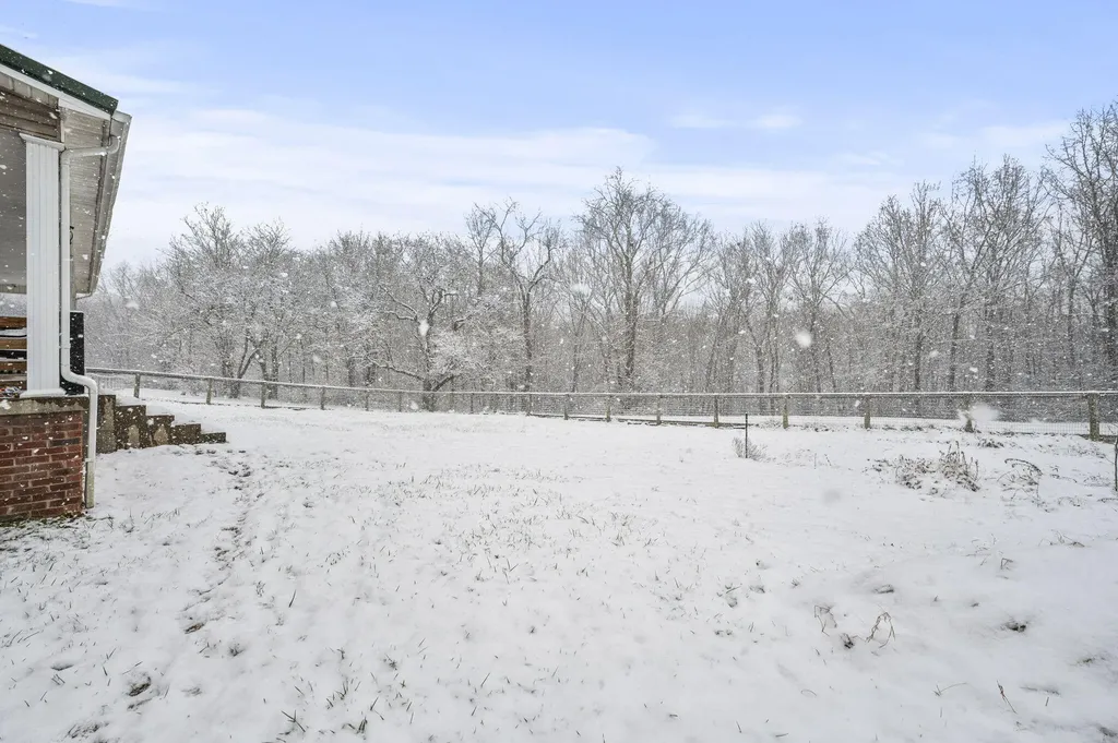 233 Cunningham Lane Winchester KY 40391