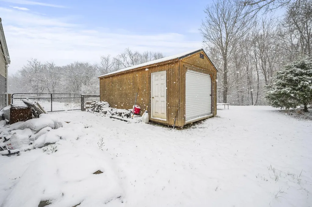 233 Cunningham Lane Winchester KY 40391