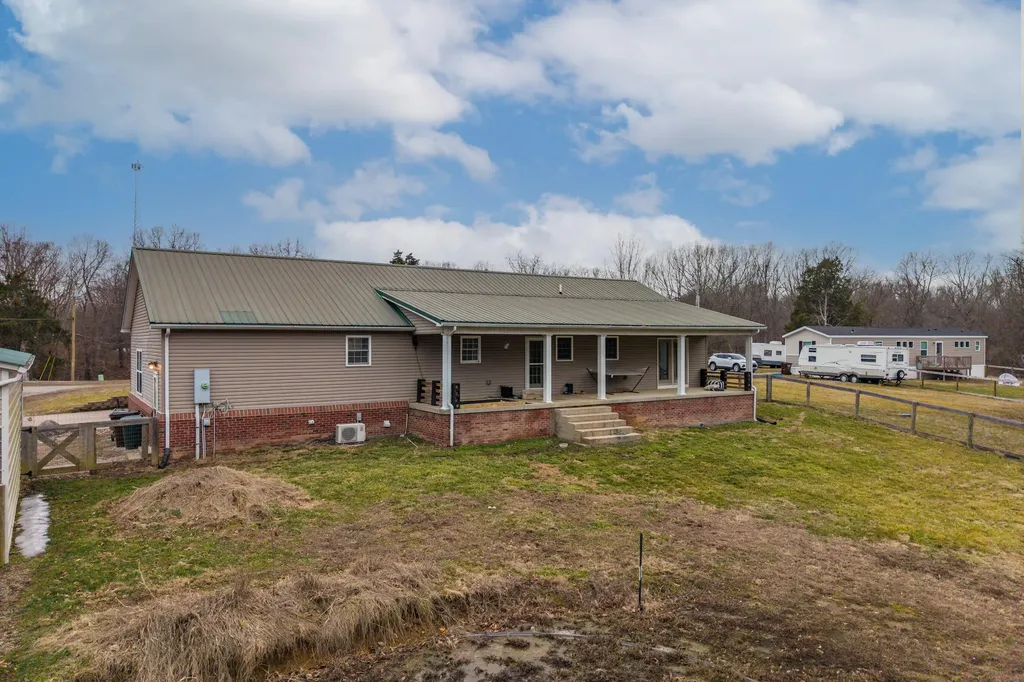 233 Cunningham Lane Winchester KY 40391