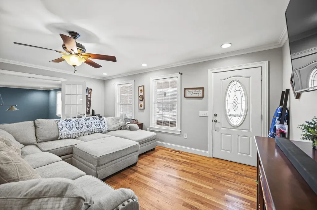233 Cunningham Lane Winchester KY 40391