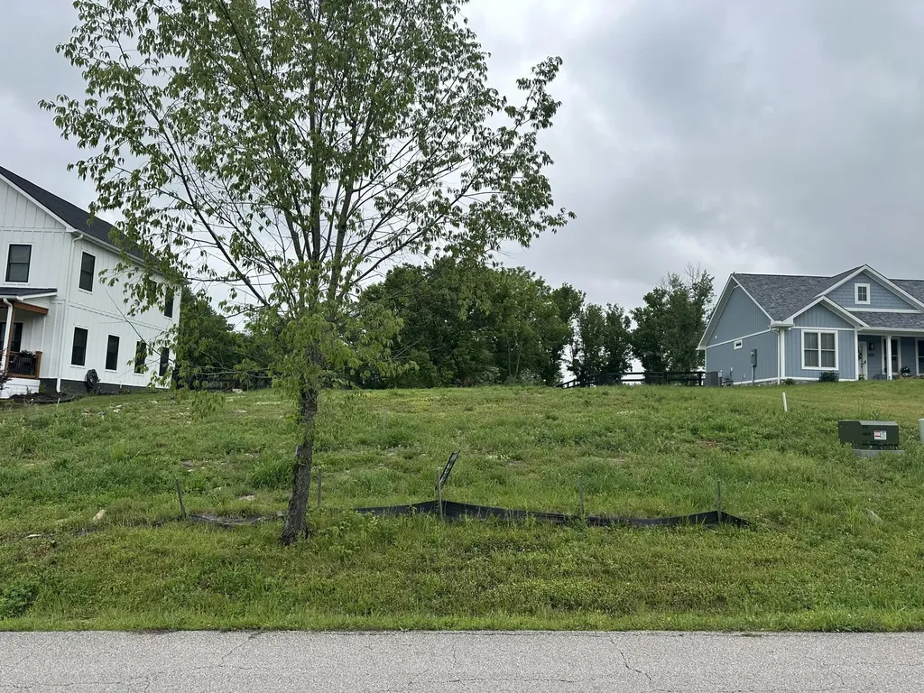 275 Northside Drive Midway KY 40347