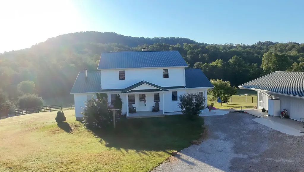 4445 Pine Grove Road Means KY 40346