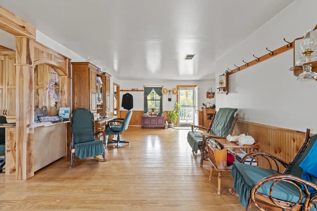 4445 Pine Grove Road Means KY 40346