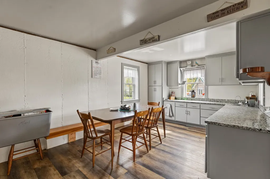4445 Pine Grove Road Means KY 40346