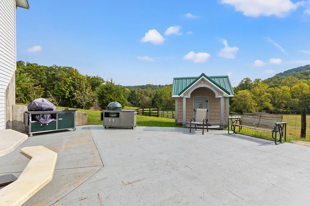 4445 Pine Grove Road Means KY 40346