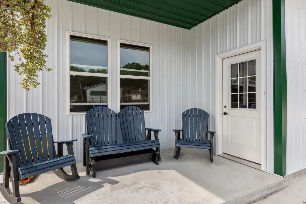 4445 Pine Grove Road Means KY 40346