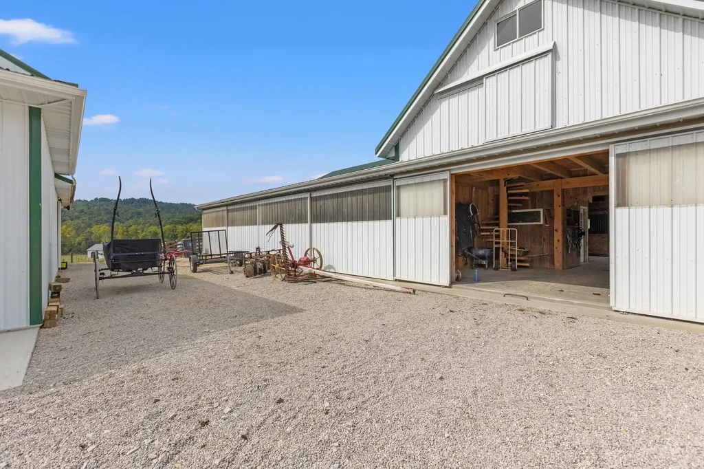4445 Pine Grove Road Means KY 40346