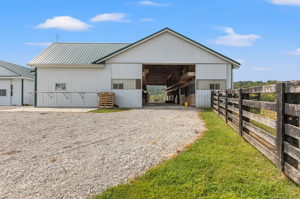 4445 Pine Grove Road Means KY 40346