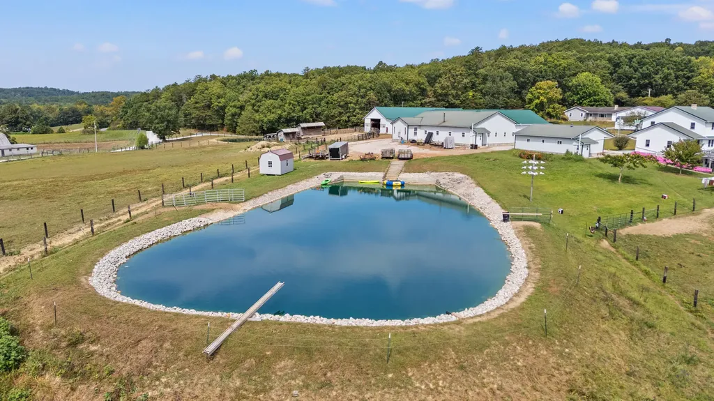 4445 Pine Grove Road Means KY 40346