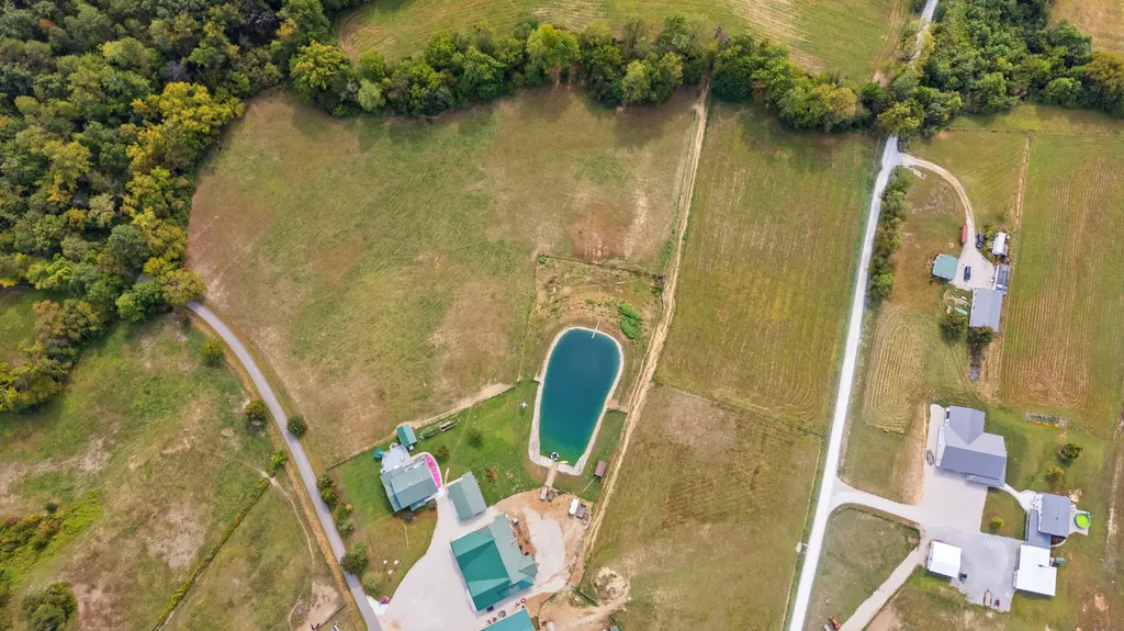 4445 Pine Grove Road Means KY 40346