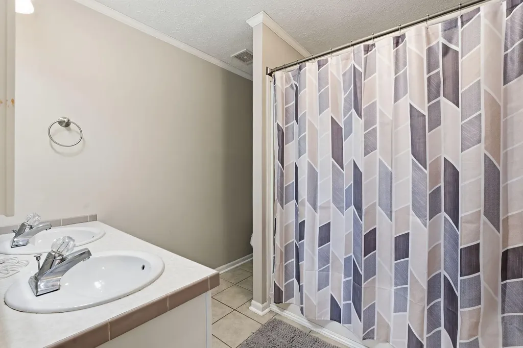 1027 Regency Road Danville KY 40422