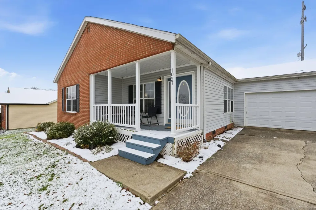 1027 Regency Road Danville KY 40422