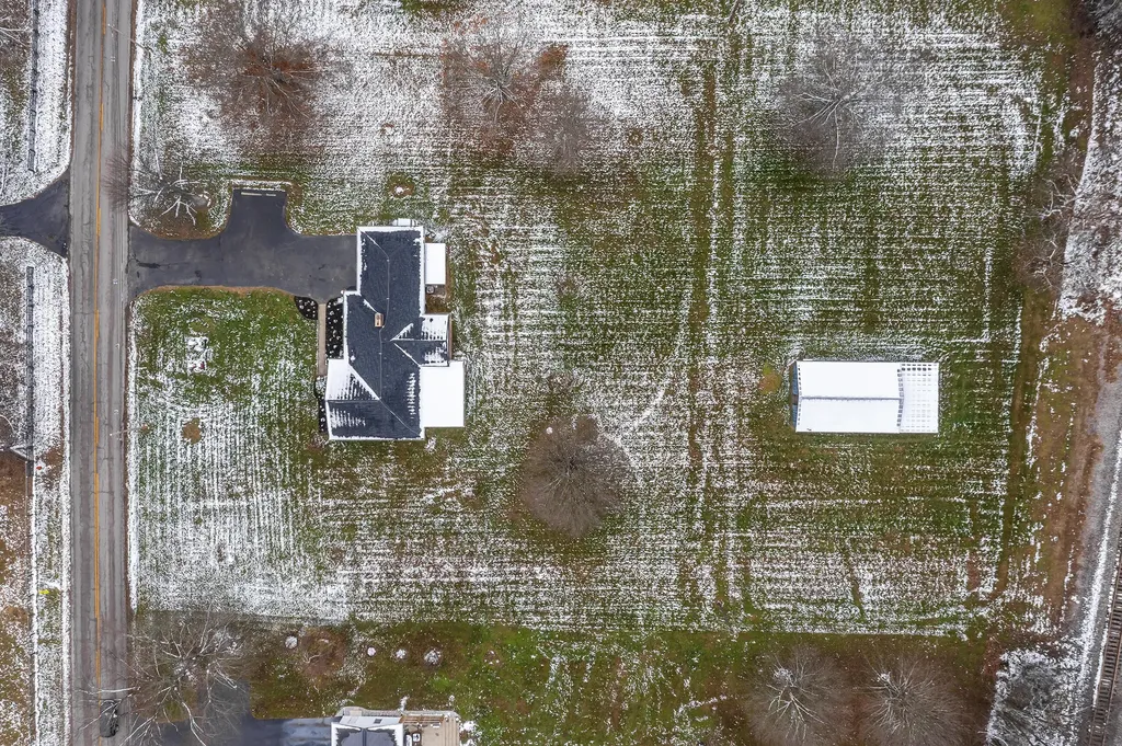 803 Clintonville Road Paris KY 40361