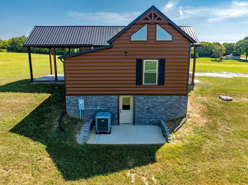 910 Walnut Grove Road Carlisle KY 40311