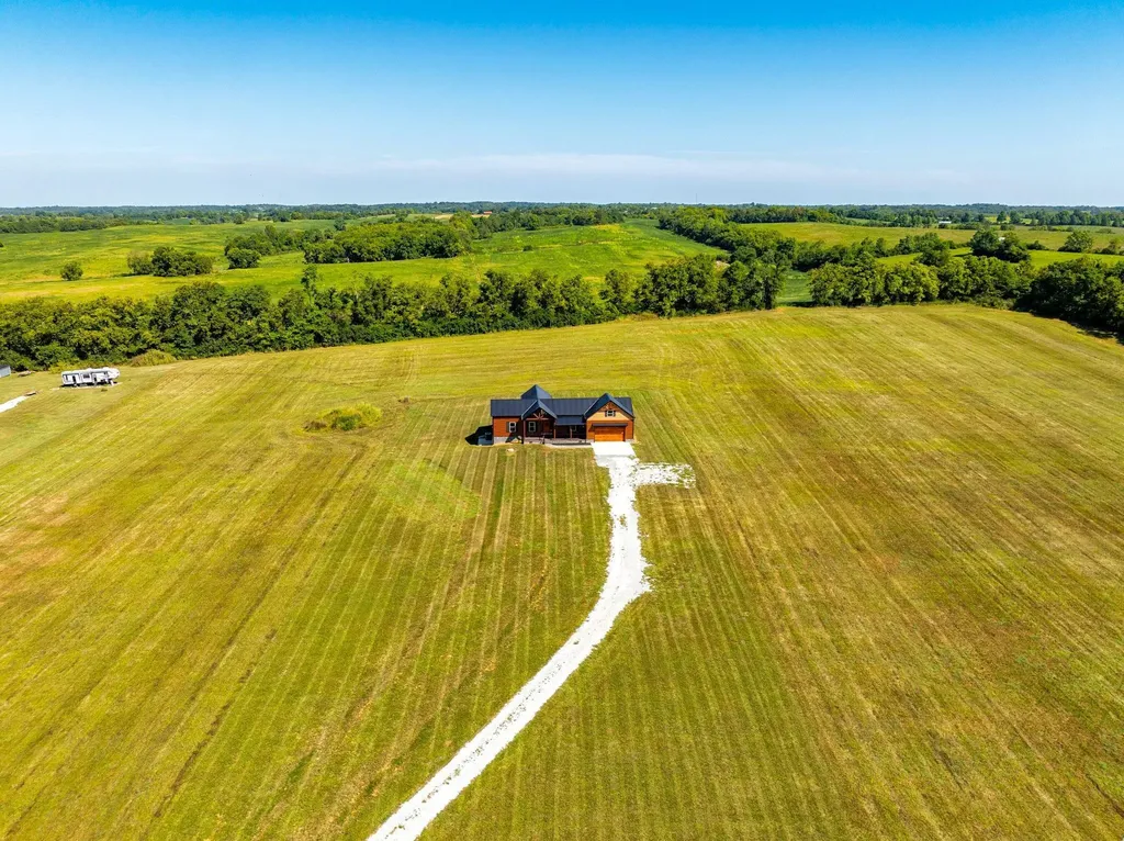 910 Walnut Grove Road Carlisle KY 40311
