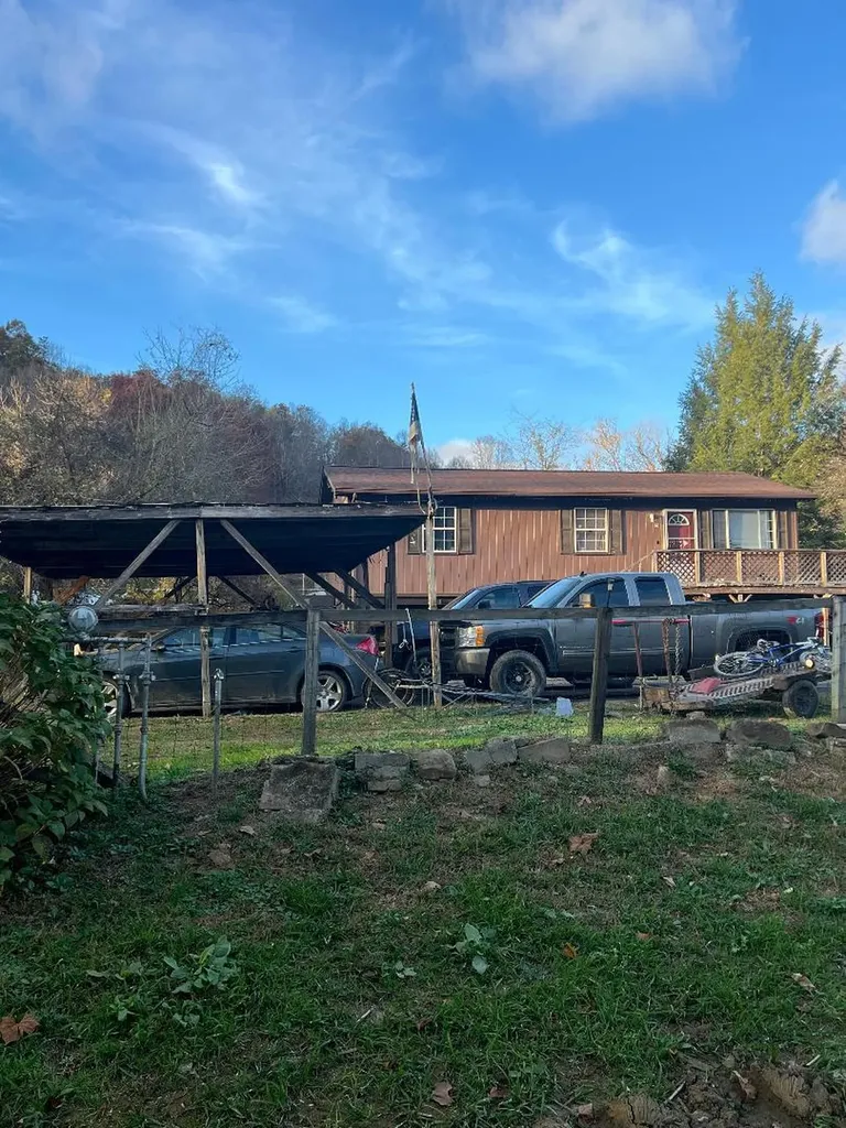 14 Old Jenson Hollow Road Pineville KY 40977