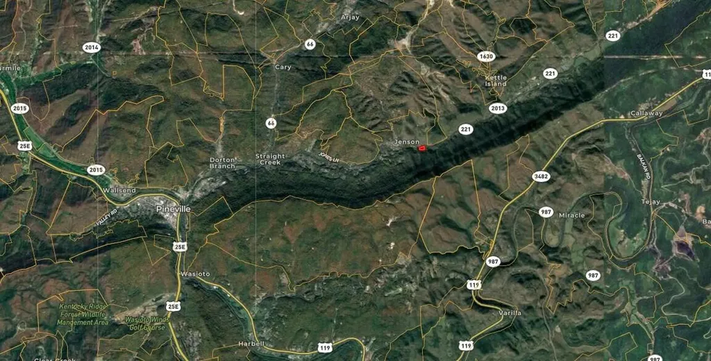 2663 Highway 221 Pineville KY 40977